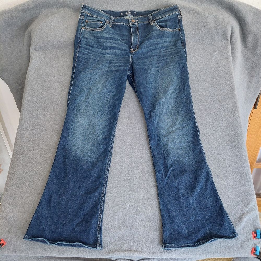 Hollister Mid-Rise Bootcut Jeans Soft Stretch Medium Wash Size 17S (W33 L29) - Picture 1 of 9